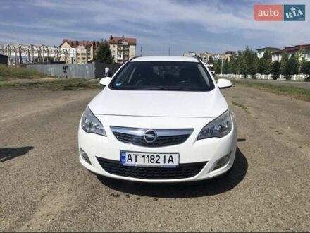 Белый Опель Астра, объемом двигателя 1.7 л и пробегом 230 тыс. км за 7500 $, фото 1 на Automoto.ua