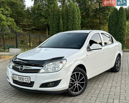 Белый Опель Астра, объемом двигателя 1.6 л и пробегом 182 тыс. км за 6450 $, фото 1 на Automoto.ua