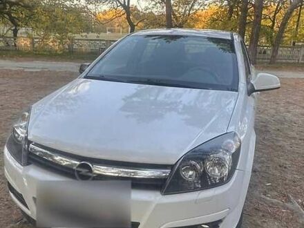 Опель Астра 2012 в Днепре (Днепропетровске) на Automoto.ua Белый Опель Астра, объемом двигателя 1.6 л и пробегом 204 тыс. км за 6300 $, фото 1 на Automoto.ua