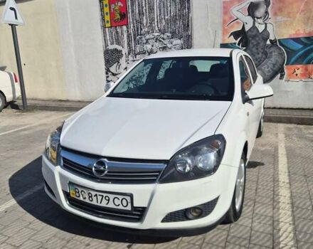 Белый Опель Астра, объемом двигателя 1.6 л и пробегом 121 тыс. км за 6500 $, фото 1 на Automoto.ua