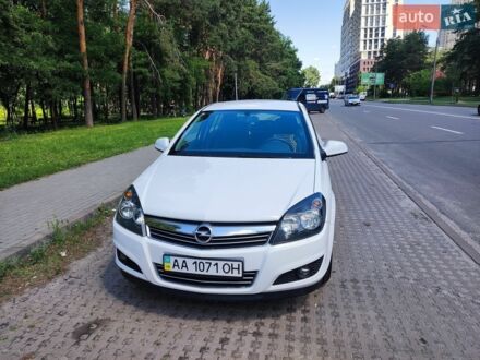 Белый Опель Астра, объемом двигателя 1.6 л и пробегом 42 тыс. км за 8200 $, фото 1 на Automoto.ua
