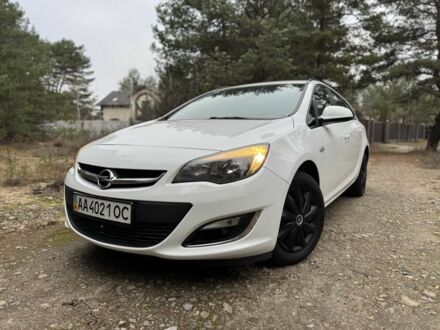 Білий Опель Астра, об'ємом двигуна 2 л та пробігом 167 тис. км за 10500 $, фото 1 на Automoto.ua