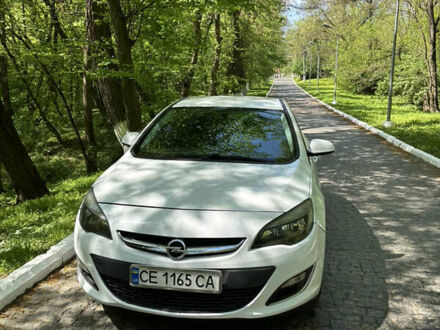 Опель Астра 2013 в Черновцах на Automoto.ua Белый Опель Астра, объемом двигателя 1.96 л и пробегом 276 тыс. км за 8080 $, фото 1 на Automoto.ua