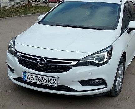 Белый Опель Астра, объемом двигателя 1.6 л и пробегом 234 тыс. км за 9200 $, фото 1 на Automoto.ua