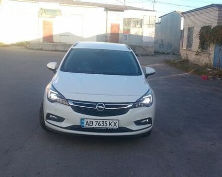 Белый Опель Астра, объемом двигателя 1.6 л и пробегом 233 тыс. км за 10000 $, фото 1 на Automoto.ua