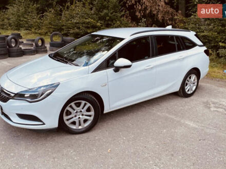 Білий Опель Астра, об'ємом двигуна 1.6 л та пробігом 270 тис. км за 10500 $, фото 1 на Automoto.ua