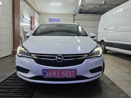 Белый Опель Астра, объемом двигателя 1.6 л и пробегом 169 тыс. км за 8800 $, фото 1 на Automoto.ua
