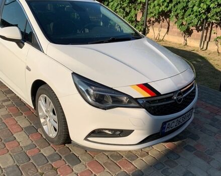 Білий Опель Астра, об'ємом двигуна 1.6 л та пробігом 296 тис. км за 10000 $, фото 1 на Automoto.ua