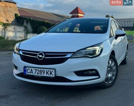 Белый Опель Астра, объемом двигателя 1.6 л и пробегом 144 тыс. км за 9800 $, фото 1 на Automoto.ua
