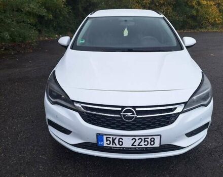 Белый Опель Астра, объемом двигателя 1.6 л и пробегом 220 тыс. км за 8097 $, фото 1 на Automoto.ua