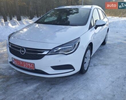 Белый Опель Астра, объемом двигателя 1.6 л и пробегом 168 тыс. км за 10700 $, фото 1 на Automoto.ua