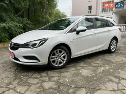 Белый Опель Астра, объемом двигателя 1.6 л и пробегом 221 тыс. км за 10600 $, фото 1 на Automoto.ua