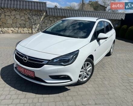 Белый Опель Астра, объемом двигателя 1.6 л и пробегом 186 тыс. км за 10500 $, фото 1 на Automoto.ua
