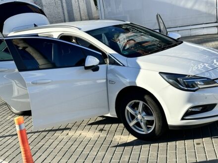 Опель Астра 2018 в Виннице на Automoto.ua Белый Опель Астра, объемом двигателя 1.6 л и пробегом 142 тыс. км за 11900 $, фото 1 на Automoto.ua