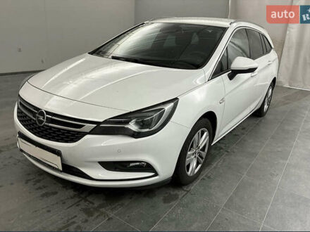 Опель Астра 2019 в Хмельницком на Automoto.ua Белый Опель Астра, объемом двигателя 1.6 л и пробегом 196 тыс. км за 13555 $, фото 1 на Automoto.ua