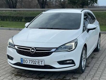 Белый Опель Астра, объемом двигателя 1.6 л и пробегом 198 тыс. км за 11000 $, фото 1 на Automoto.ua