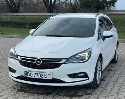 Белый Опель Астра, объемом двигателя 1.6 л и пробегом 198 тыс. км за 11000 $, фото 1 на Automoto.ua