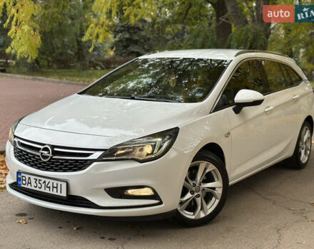 Опель Астра 2019 в Кропивницком (Кировограде) на Automoto.ua Белый Опель Астра, объемом двигателя 1.6 л и пробегом 217 тыс. км за 11500 $, фото 1 на Automoto.ua