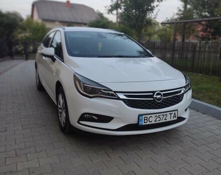 Опель Астра 2019 в Трускавце на Automoto.ua Белый Опель Астра, объемом двигателя 1.6 л и пробегом 215 тыс. км за 11900 $, фото 1 на Automoto.ua