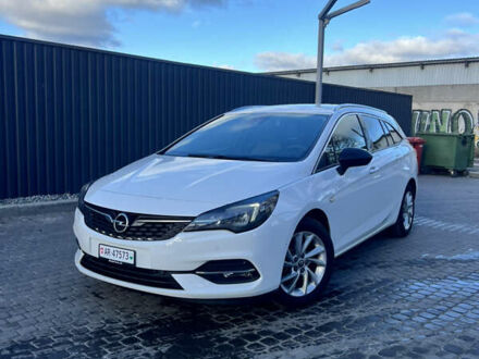 Білий Опель Астра, об'ємом двигуна 1.5 л та пробігом 210 тис. км за 13700 $, фото 1 на Automoto.ua
