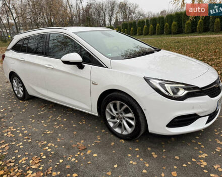 Белый Опель Астра, объемом двигателя 1.5 л и пробегом 196 тыс. км за 12400 $, фото 1 на Automoto.ua