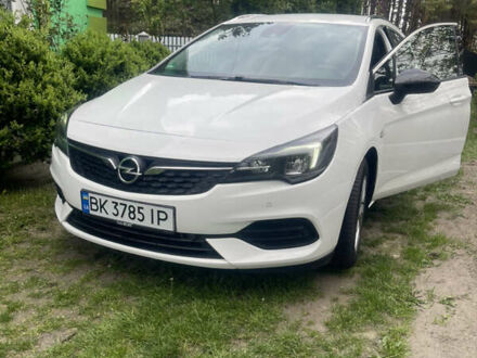 Белый Опель Астра, объемом двигателя 1.5 л и пробегом 140 тыс. км за 14200 $, фото 1 на Automoto.ua