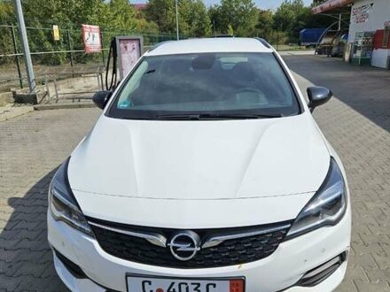 Белый Опель Астра, объемом двигателя 1.5 л и пробегом 100 тыс. км за 14500 $, фото 1 на Automoto.ua