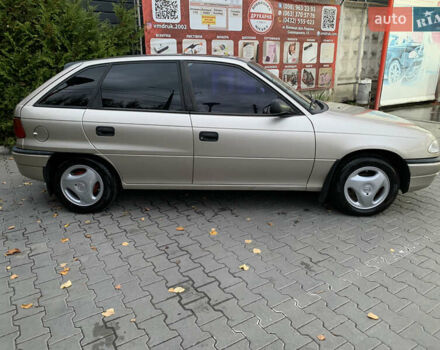 Бежевий Опель Астра, об'ємом двигуна 1.4 л та пробігом 308 тис. км за 2500 $, фото 4 на Automoto.ua