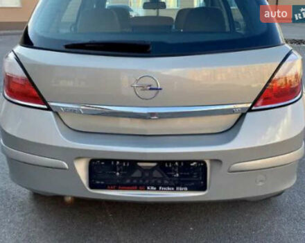 Бежевый Опель Астра, объемом двигателя 1.8 л и пробегом 185 тыс. км за 4900 $, фото 8 на Automoto.ua
