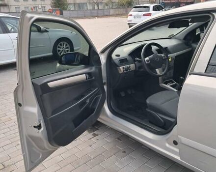 Опель Астра 2008 в Червонограде на Automoto.ua Бежевый Опель Астра, объемом двигателя 1.6 л и пробегом 340 тыс. км за 4600 $, фото 18 на Automoto.ua