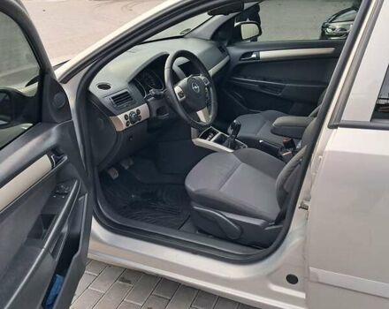 Опель Астра 2008 в Червонограде на Automoto.ua Бежевый Опель Астра, объемом двигателя 1.6 л и пробегом 340 тыс. км за 4600 $, фото 19 на Automoto.ua