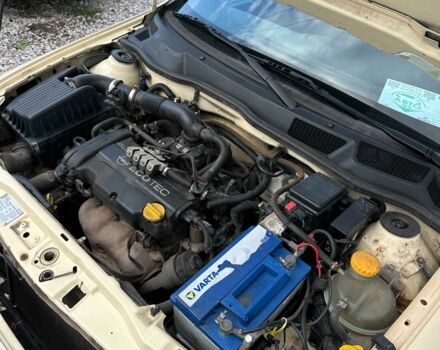 Бежевый Опель Астра, объемом двигателя 1.4 л и пробегом 380 тыс. км за 2700 $, фото 4 на Automoto.ua