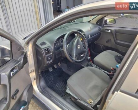 Бежевый Опель Астра, объемом двигателя 1.4 л и пробегом 410 тыс. км за 2500 $, фото 4 на Automoto.ua