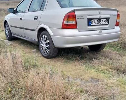 Бежевый Опель Астра, объемом двигателя 1.6 л и пробегом 213 тыс. км за 3800 $, фото 4 на Automoto.ua