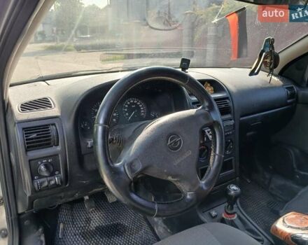 Бежевий Опель Астра, об'ємом двигуна 1.6 л та пробігом 240 тис. км за 2900 $, фото 6 на Automoto.ua
