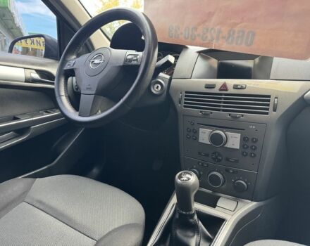 Бежевый Опель Астра, объемом двигателя 1.7 л и пробегом 292 тыс. км за 4999 $, фото 12 на Automoto.ua