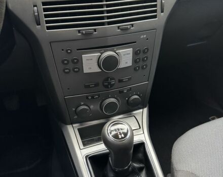 Бежевый Опель Астра, объемом двигателя 1.7 л и пробегом 292 тыс. км за 4999 $, фото 14 на Automoto.ua