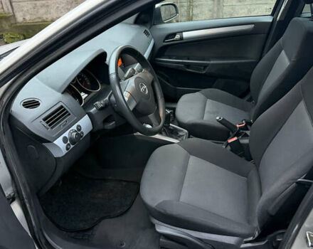 Бежевый Опель Астра, объемом двигателя 1.6 л и пробегом 219 тыс. км за 4900 $, фото 4 на Automoto.ua