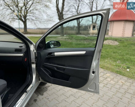 Бежевый Опель Астра, объемом двигателя 1.6 л и пробегом 290 тыс. км за 4999 $, фото 21 на Automoto.ua