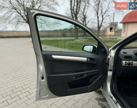 Бежевый Опель Астра, объемом двигателя 1.6 л и пробегом 290 тыс. км за 4999 $, фото 24 на Automoto.ua