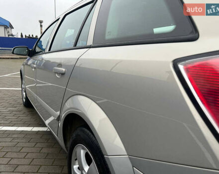 Бежевий Опель Астра, об'ємом двигуна 1.6 л та пробігом 212 тис. км за 5850 $, фото 4 на Automoto.ua