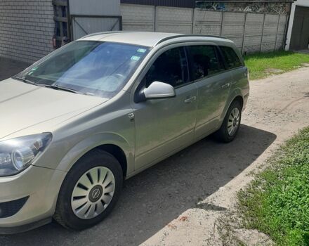 Опель Астра 2010 в Харькове на Automoto.ua Бежевый Опель Астра, объемом двигателя 1.6 л и пробегом 205 тыс. км за 4900 $, фото 2 на Automoto.ua
