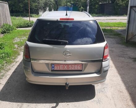 Опель Астра 2010 в Харькове на Automoto.ua Бежевый Опель Астра, объемом двигателя 1.6 л и пробегом 205 тыс. км за 4900 $, фото 3 на Automoto.ua