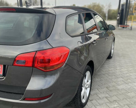 Бежевый Опель Астра, объемом двигателя 0 л и пробегом 140 тыс. км за 8000 $, фото 10 на Automoto.ua