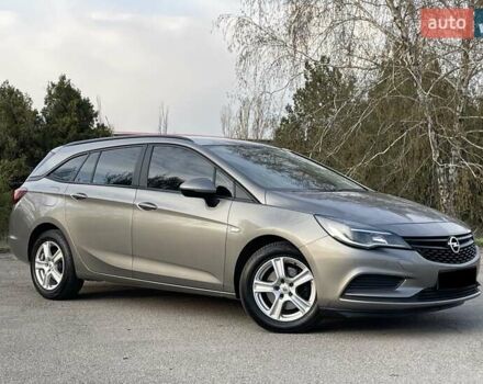 Бежевый Опель Астра, объемом двигателя 1.6 л и пробегом 158 тыс. км за 9700 $, фото 7 на Automoto.ua