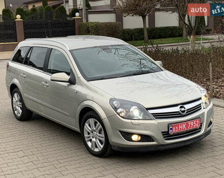 Бежевий Опель Астра, об'ємом двигуна 1.6 л та пробігом 160 тис. км за 5600 $, фото 1 на Automoto.ua
