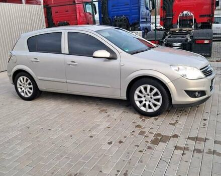 Опель Астра 2008 у Червонограде на Automoto.ua Бежевий Опель Астра, об'ємом двигуна 1.6 л та пробігом 340 тис. км за 4600 $, фото 1 на Automoto.ua