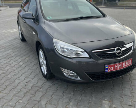 Опель Астра 2011 в Владимир-Волынский на Automoto.ua Бежевый Опель Астра, объемом двигателя 0 л и пробегом 140 тыс. км за 8000 $, фото 1 на Automoto.ua