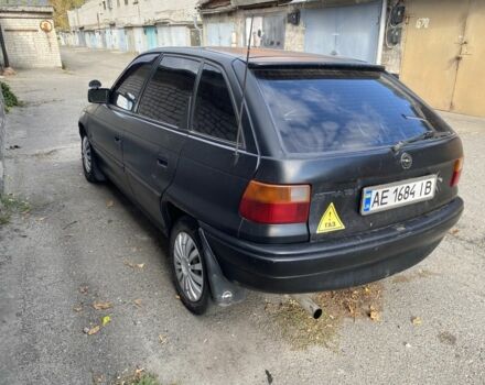 Чорний Опель Астра, об'ємом двигуна 1.6 л та пробігом 256 тис. км за 1400 $, фото 8 на Automoto.ua