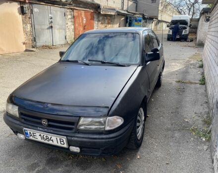 Чорний Опель Астра, об'ємом двигуна 1.6 л та пробігом 256 тис. км за 1400 $, фото 2 на Automoto.ua